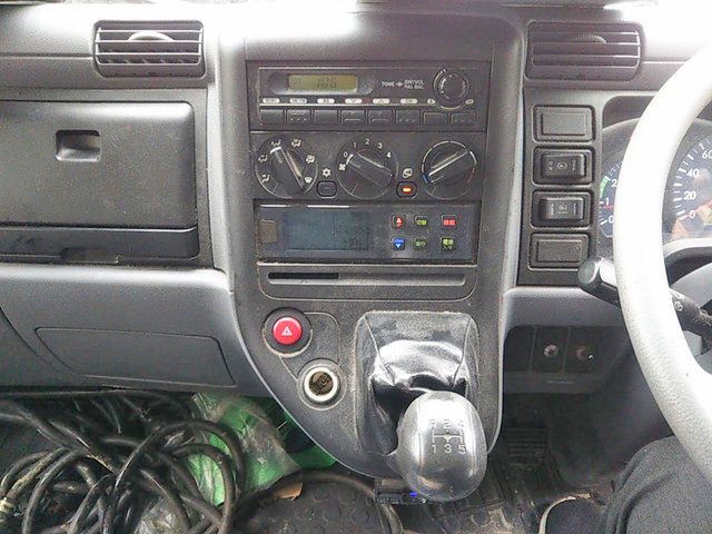 三菱ふそうキャンター冷凍車（冷蔵車）小型（2t・3t）[写真19]