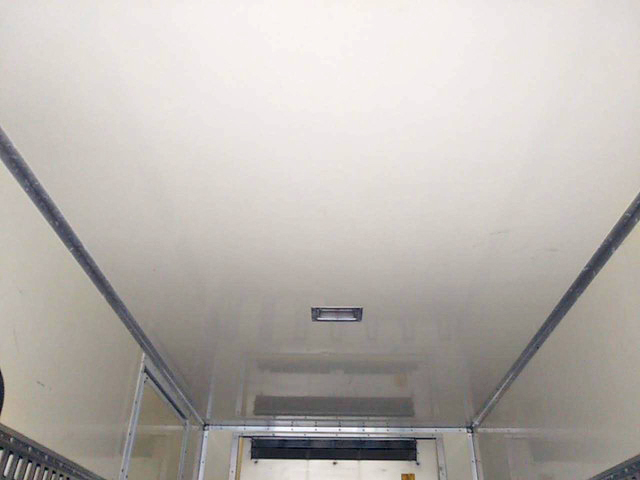 三菱ふそうキャンター冷凍車（冷蔵車）小型（2t・3t）[写真04]