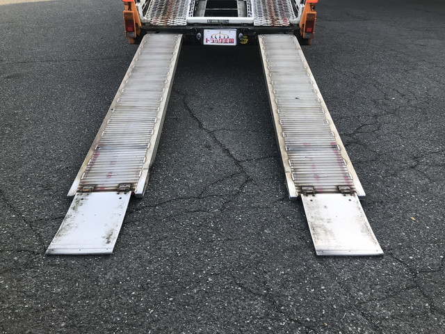 日野レンジャーキャリアカー増トン（6t・8t）[写真16]