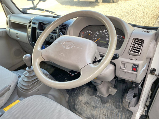 トヨタトヨエース冷凍車（冷蔵車）小型（2t・3t）[写真31]