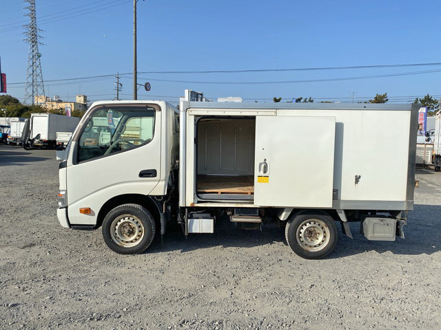 トヨタトヨエース冷凍車（冷蔵車）小型（2t・3t）[写真06]