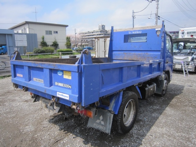 三菱ふそうキャンターダンプ小型（2t・3t）[写真02]
