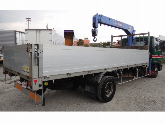 UDトラックスコンドルクレーン3段中型（4t）[写真02]