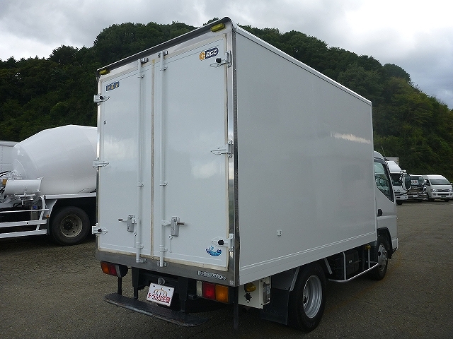 三菱ふそうキャンター冷凍車（冷蔵車）小型（2t・3t）[写真02]