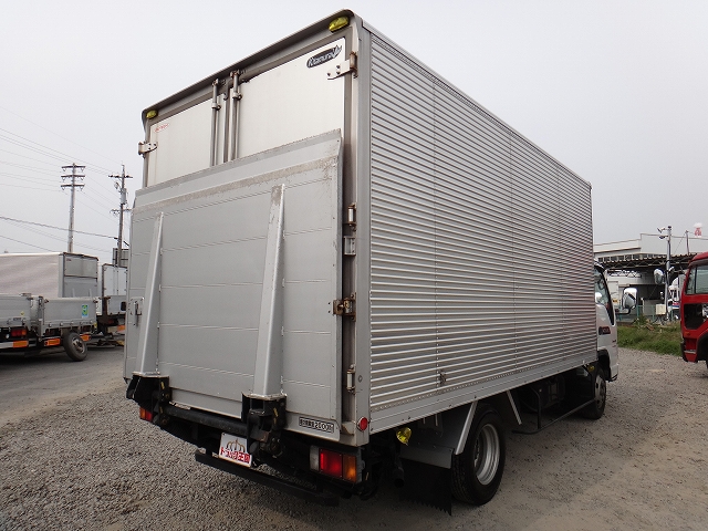 日産アトラスアルミバン小型（2t・3t）[写真02]