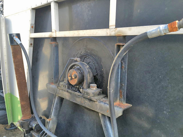 日野レンジャーパッカー車（塵芥車）中型（4t）[写真10]