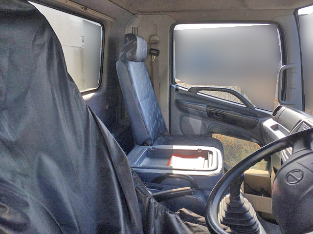 日野レンジャーパッカー車（塵芥車）中型（4t）[写真19]