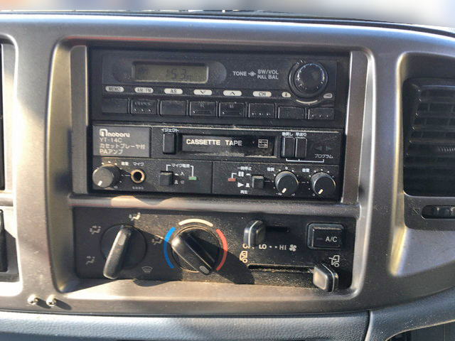 日野レンジャーパッカー車（塵芥車）中型（4t）[写真23]