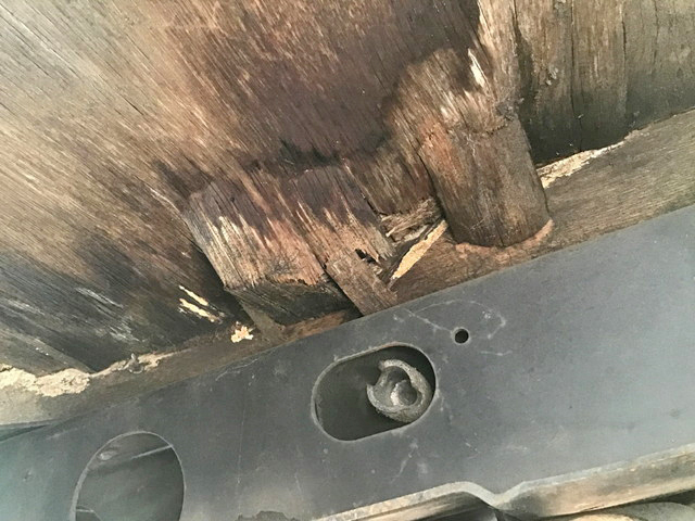 日産アトラス平ボディ小型（2t・3t）[写真13]