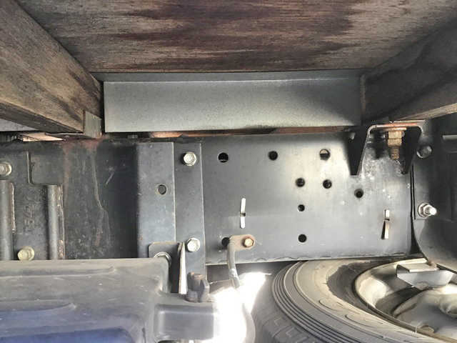 日産アトラス平ボディ小型（2t・3t）[写真14]