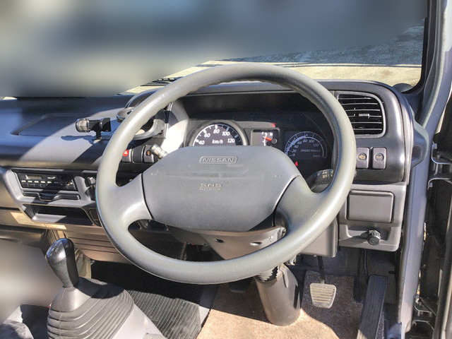 日産アトラス平ボディ小型（2t・3t）[写真24]