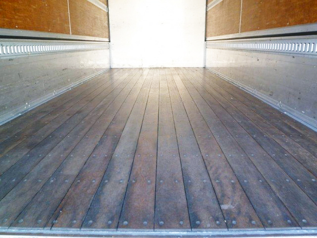 日野レンジャーアルミウイング中型（4t）[写真11]