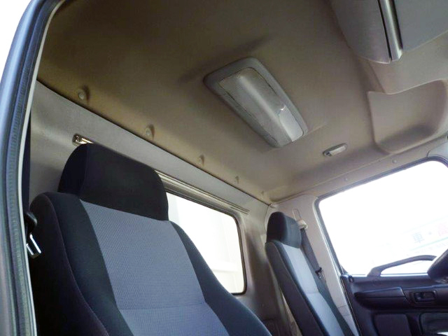 日野レンジャーアルミウイング中型（4t）[写真13]