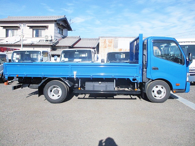 日野デュトロ平ボディ小型（2t・3t）[写真07]