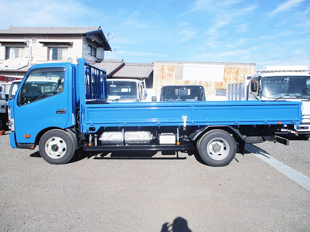 日野デュトロ平ボディ小型（2t・3t）[写真08]