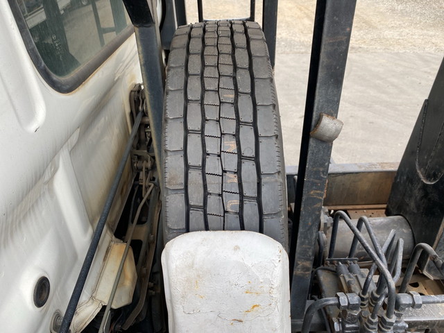 日野レンジャーアームロール中型（4t）[写真11]