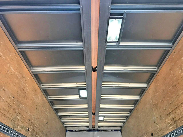 日野レンジャーアルミウイング中型（4t）[写真11]