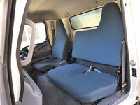 三菱ふそうキャンターアルミバン小型（2t・3t）[写真31]