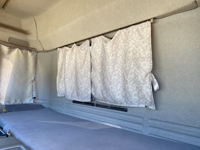 いすゞギガアルミウイング大型（10t）[写真31]