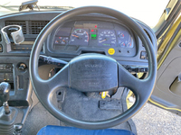 いすゞギガアルミウイング大型（10t）[写真36]