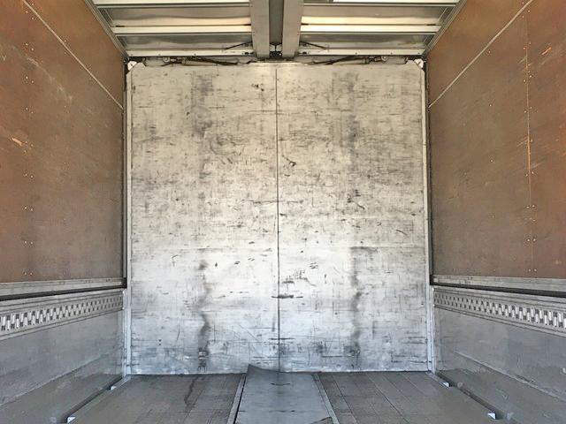 いすゞフォワードアルミウイング中型（4t）[写真14]