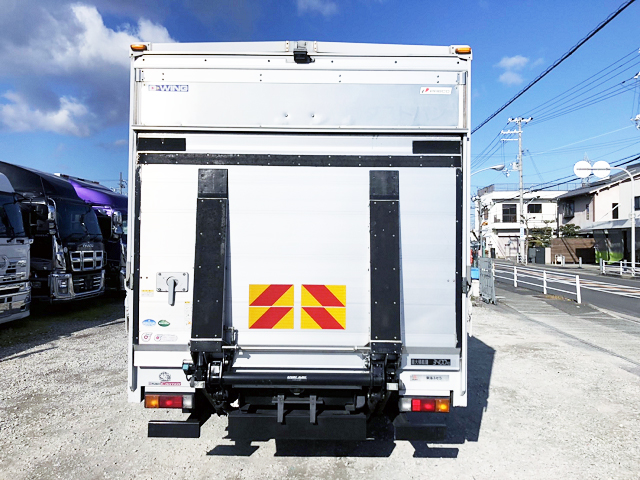 三菱ふそうキャンターアルミウイング小型（2t・3t）[写真10]