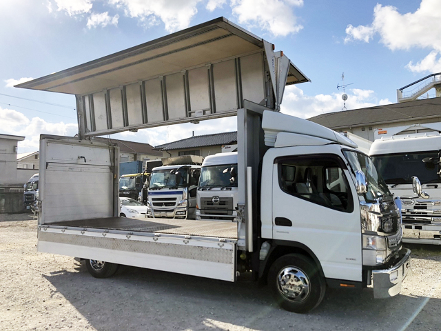 三菱ふそうキャンターアルミウイング小型（2t・3t）[写真05]