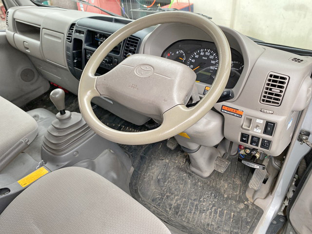 トヨタダイナクレーン6段小型（2t・3t）[写真33]