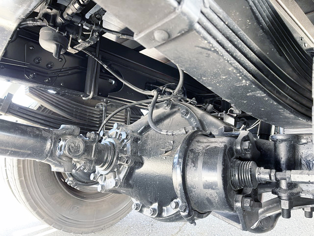 日野レンジャーセルフクレーン4段増トン（6t・8t）[写真15]