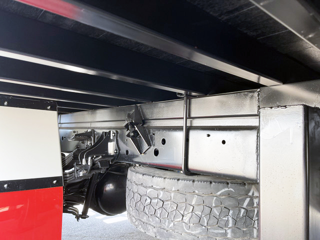 日野レンジャーセルフクレーン4段増トン（6t・8t）[写真17]