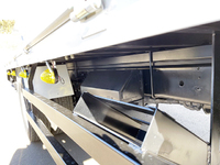 日野レンジャーセルフクレーン4段増トン（6t・8t）[写真19]