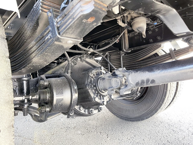 日野レンジャーセルフクレーン4段増トン（6t・8t）[写真21]