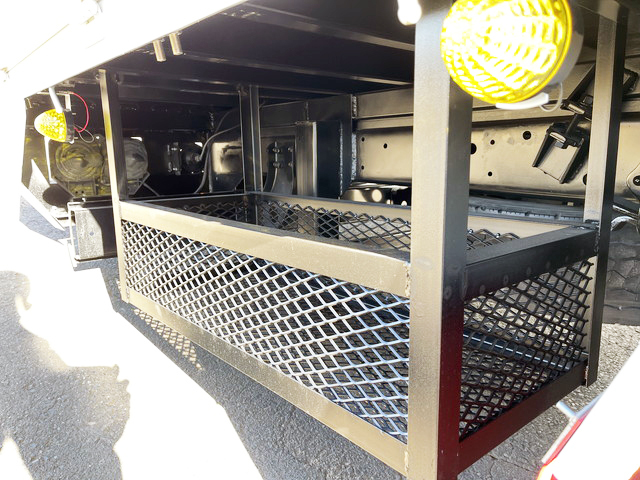 日野レンジャーセルフクレーン4段増トン（6t・8t）[写真22]