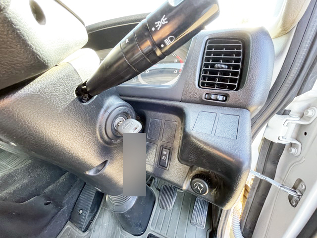 日野レンジャーセルフクレーン4段増トン（6t・8t）[写真37]