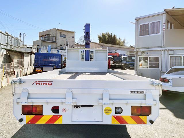 日野レンジャーセルフクレーン4段増トン（6t・8t）[写真06]