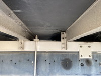 いすゞフォワードアルミバン中型（4t）[写真18]