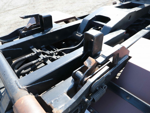 三菱ふそうキャンターコンテナ専用車小型（2t・3t）[写真08]