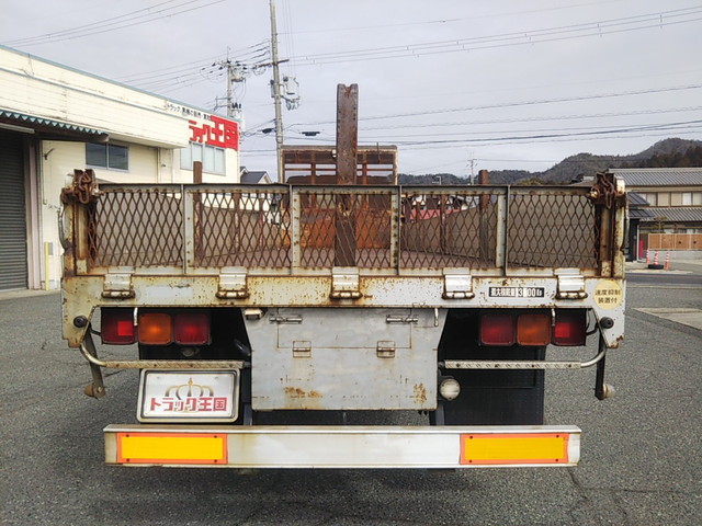 UDトラックスビッグサムアルミブロック大型（10t）[写真11]