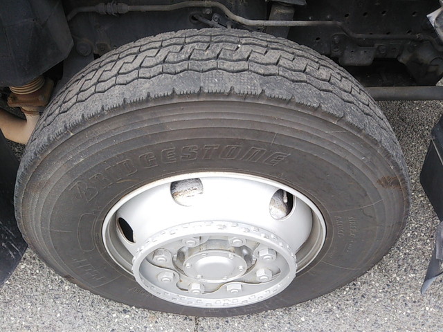 UDトラックスビッグサムアルミブロック大型（10t）[写真24]