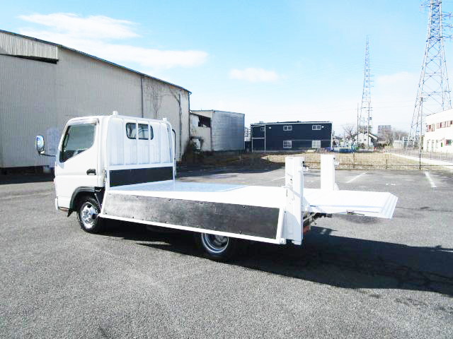 三菱ふそうキャンターガッツ平ボディ小型（2t・3t）[写真04]