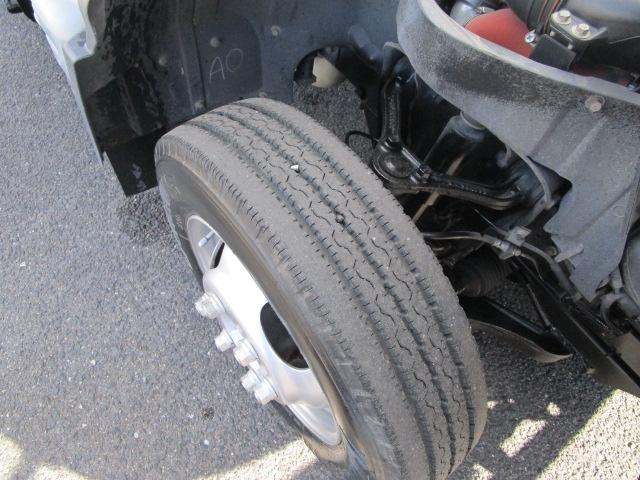 三菱ふそうキャンターガッツ平ボディ小型（2t・3t）[写真08]