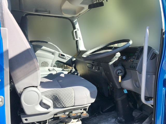 いすゞフォワードアルミブロック中型（4t）[写真19]