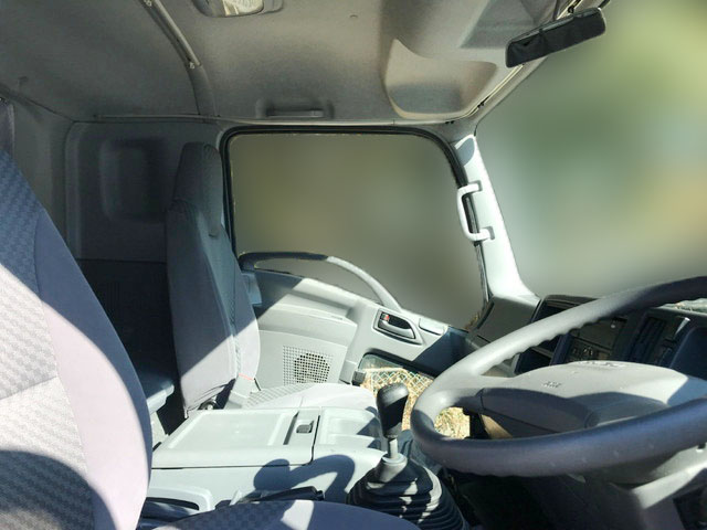 いすゞフォワードアルミブロック中型（4t）[写真20]