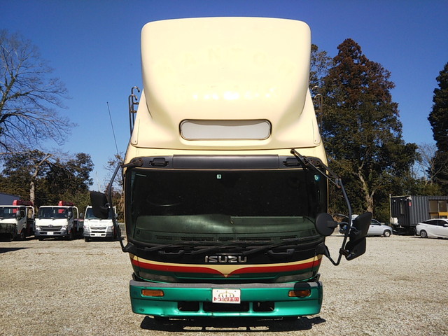 いすゞフォワード幌ウイング中型（4t）[写真10]