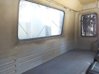 いすゞフォワード幌ウイング中型（4t）[写真30]