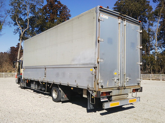 いすゞフォワード幌ウイング中型（4t）[写真04]