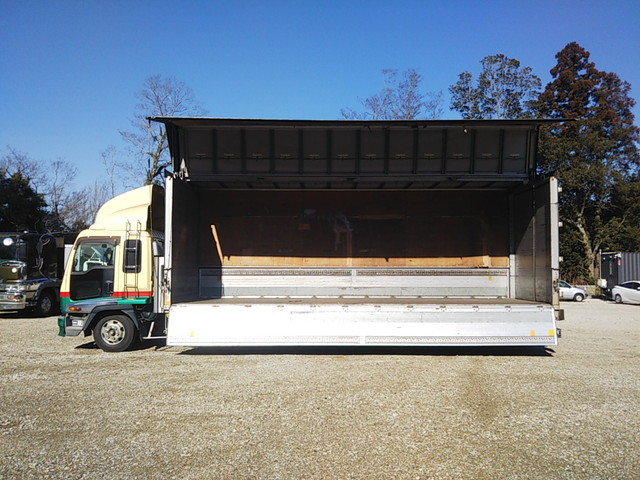 いすゞフォワード幌ウイング中型（4t）[写真06]