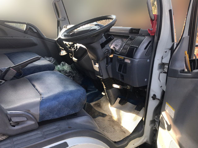 三菱ふそうキャンターユニック4段小型（2t・3t）[写真25]