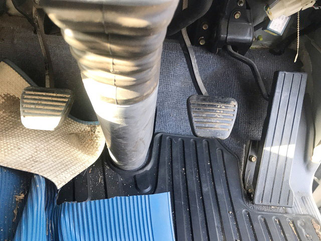 三菱ふそうキャンターユニック4段小型（2t・3t）[写真29]