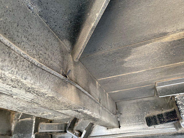 UDトラックスクオンアルミブロック大型（10t）[写真21]